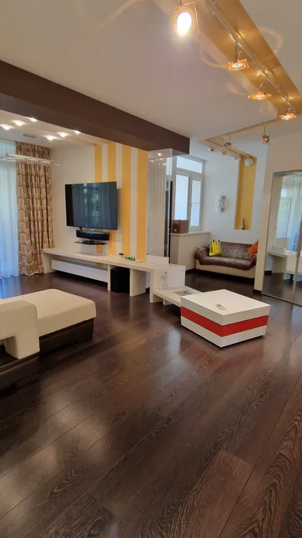 Танхаус в Орхидее парке