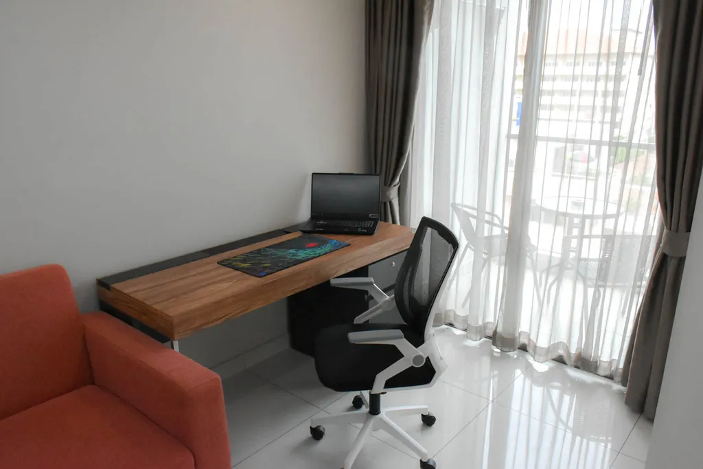 Комфортная квартира с видом на море. Быстрый интернет. Район-Пратамнак