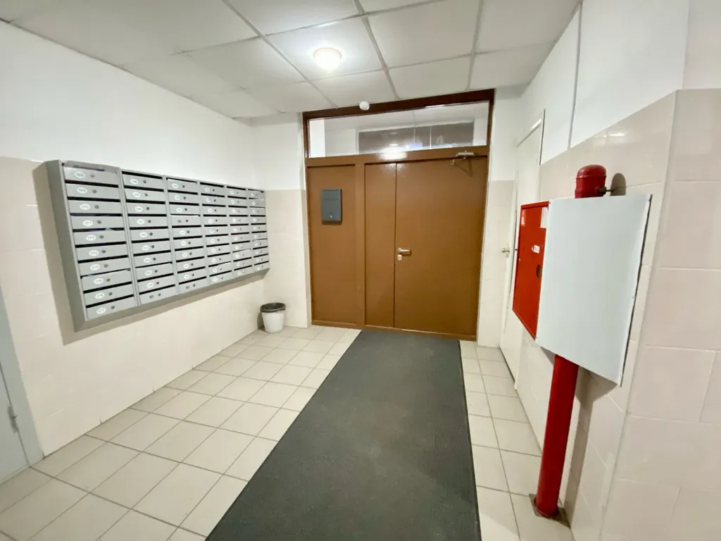 Видовая квартира на берегу Иртыша в центре