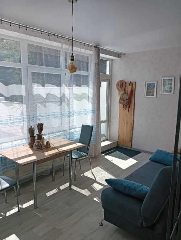 Двухэтажная квартира с панорамными окнами