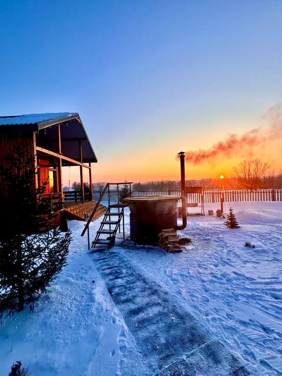 Шикарный дом у реки