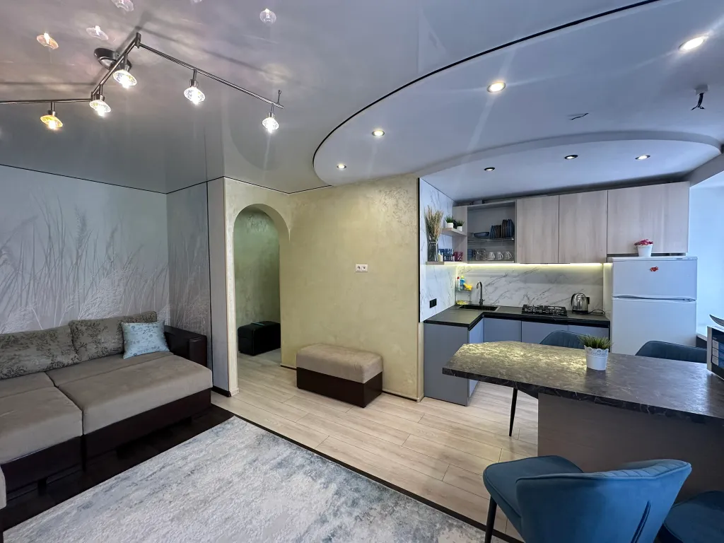 Апартаменты в центре 5 минут до жд вокзала