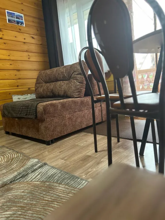 Уютный номер с двухместной кроватью и кресло-кроватью №3