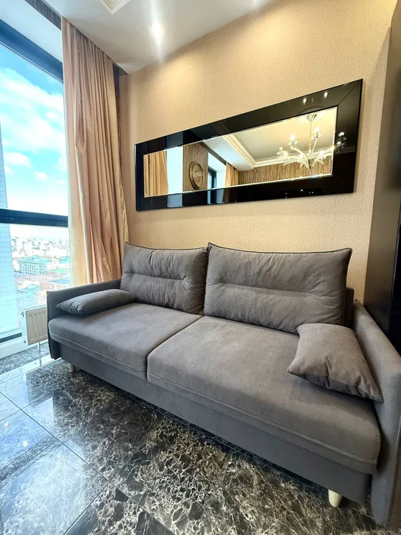 Трехкомнатная квартира на Гостином дворе