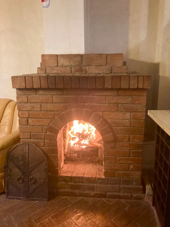 Дом с камином со столетней историей: город и море удобная развязка