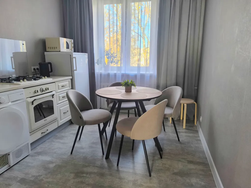 Апартаменты двухкомнатные у вокзала