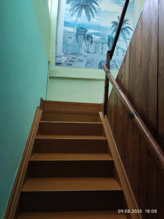 Большой дом у моря