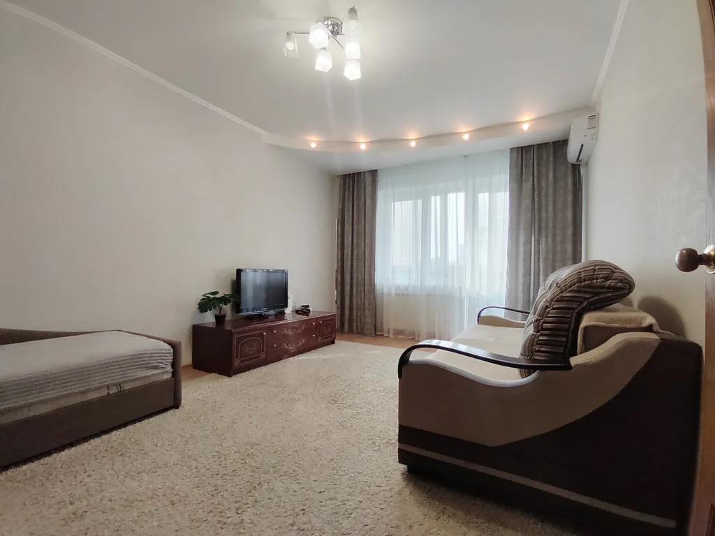 Уютная квартира — аренда посуточно в Омск