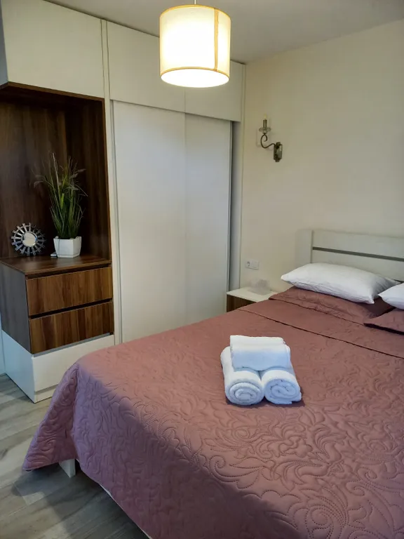 Elena Chakvi - 1st floor