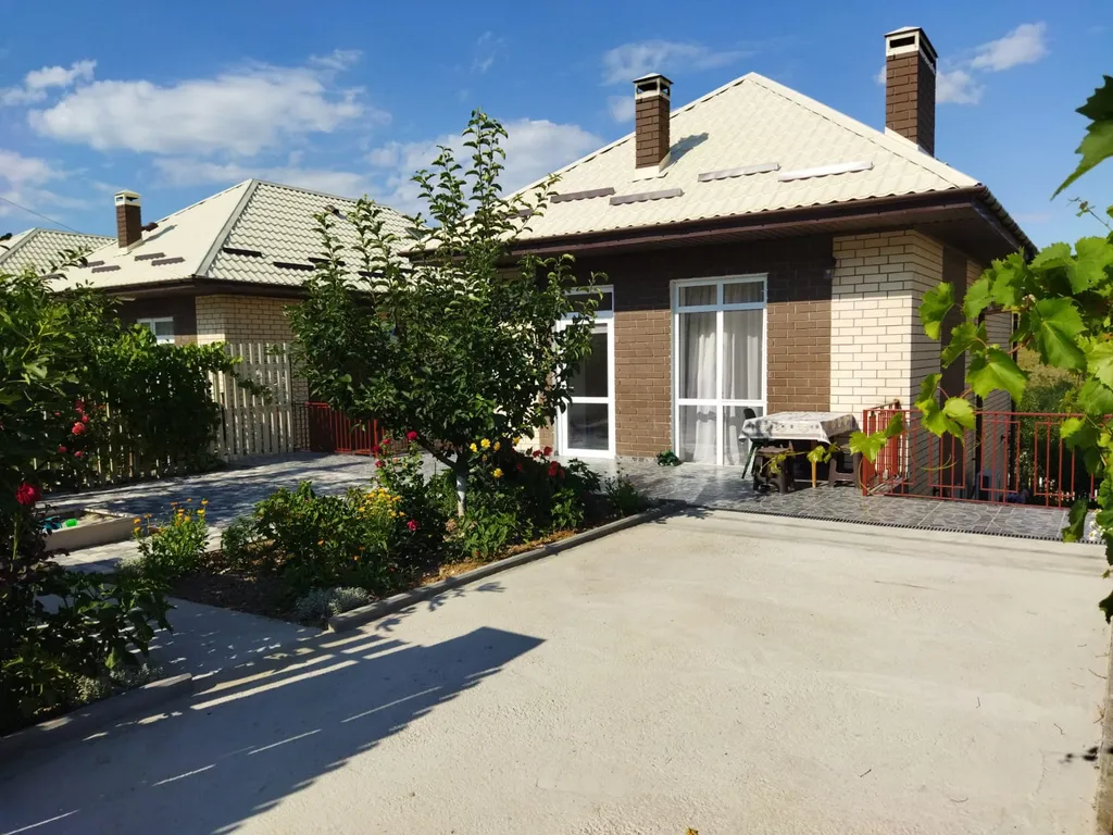 Дом с участком 2 сотки