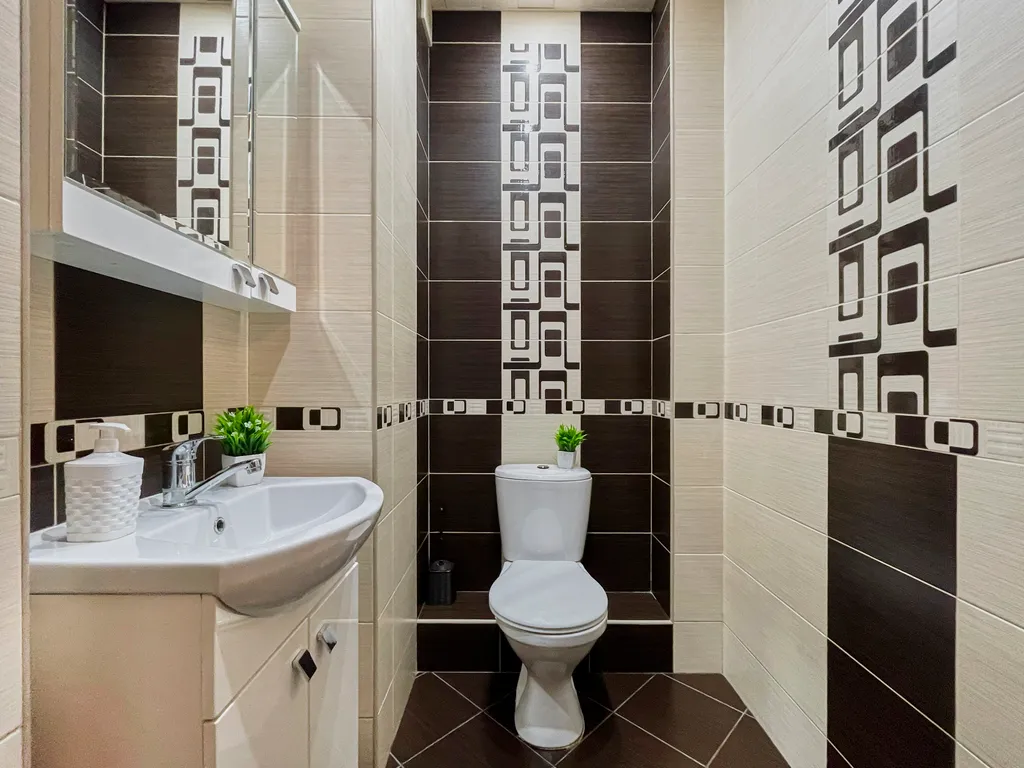 Шикарная 2-комнатная квартира с раздельными комнатами и балконом