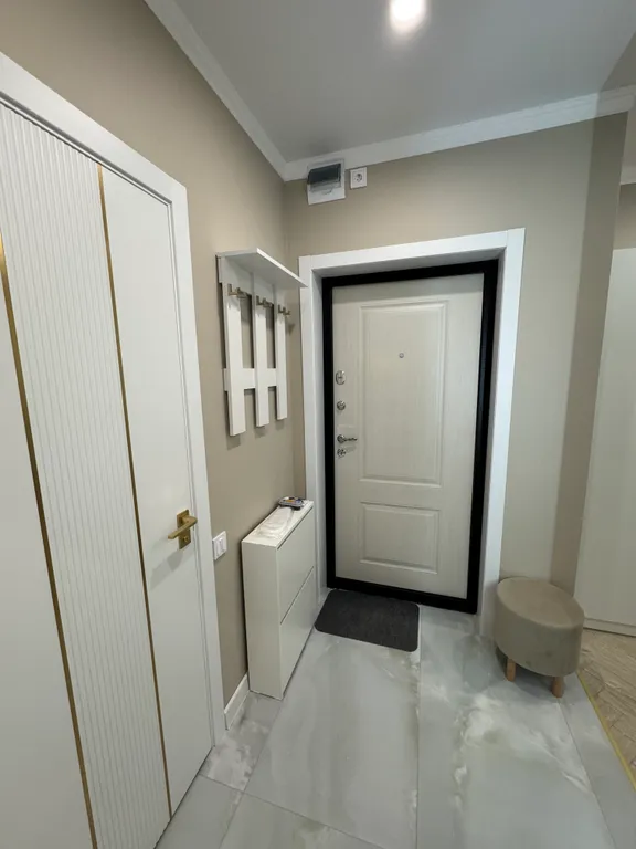 квартира с дизайнерским ремонтом на въезде в город