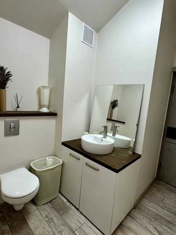 Двухуровневая квартира с видом на море и горы