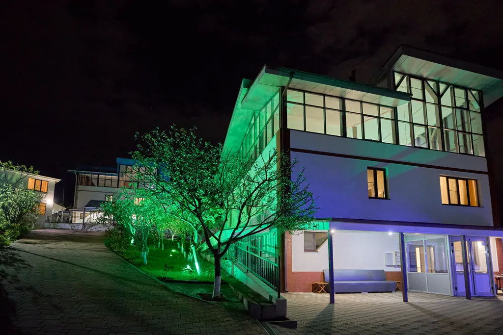 Коттедж 6-комнатный Дом — аренда посуточно в Бестужевское