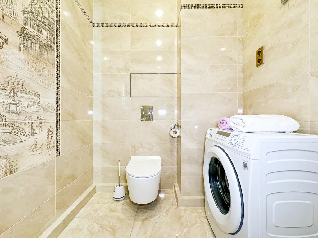 Евротрешка ЖК Регата на набережной с видом на море и горы