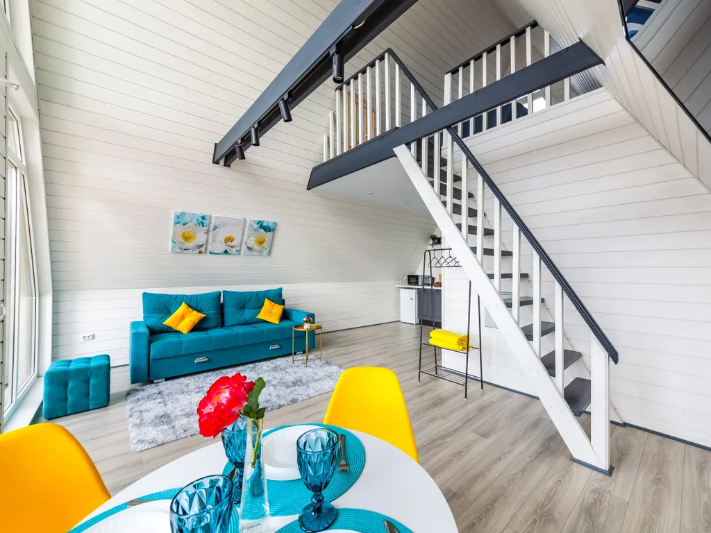 Уютный домик на берегу озера