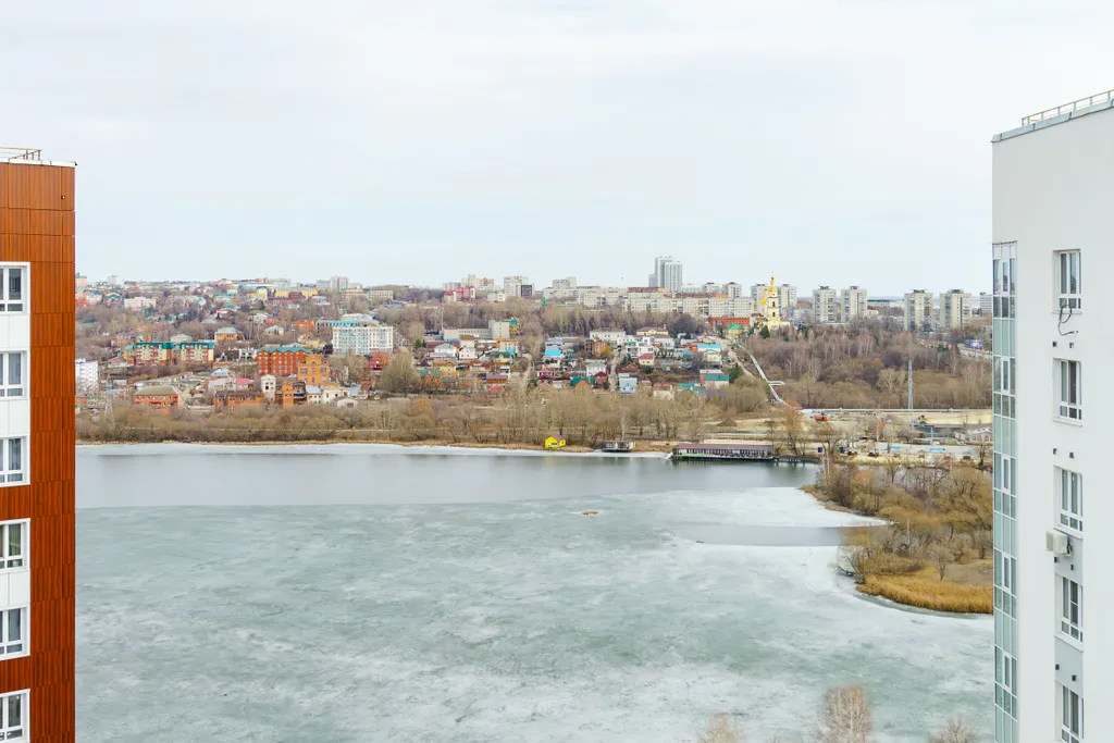 Студия на 24 этаже с панорамным видом на реку в ЖК Аквамарин