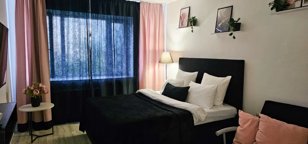 1-комная квартира с кофемашиной, кинотеатром, wi-fi — аренда посуточно в Новый Уренгой