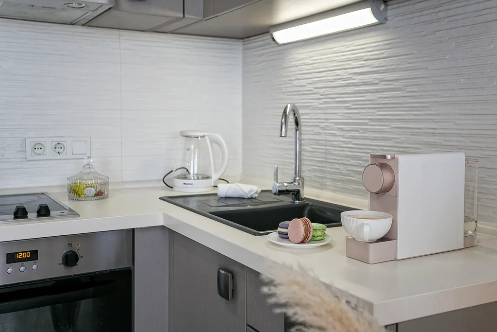 Садовая. В самом центре, вид на море