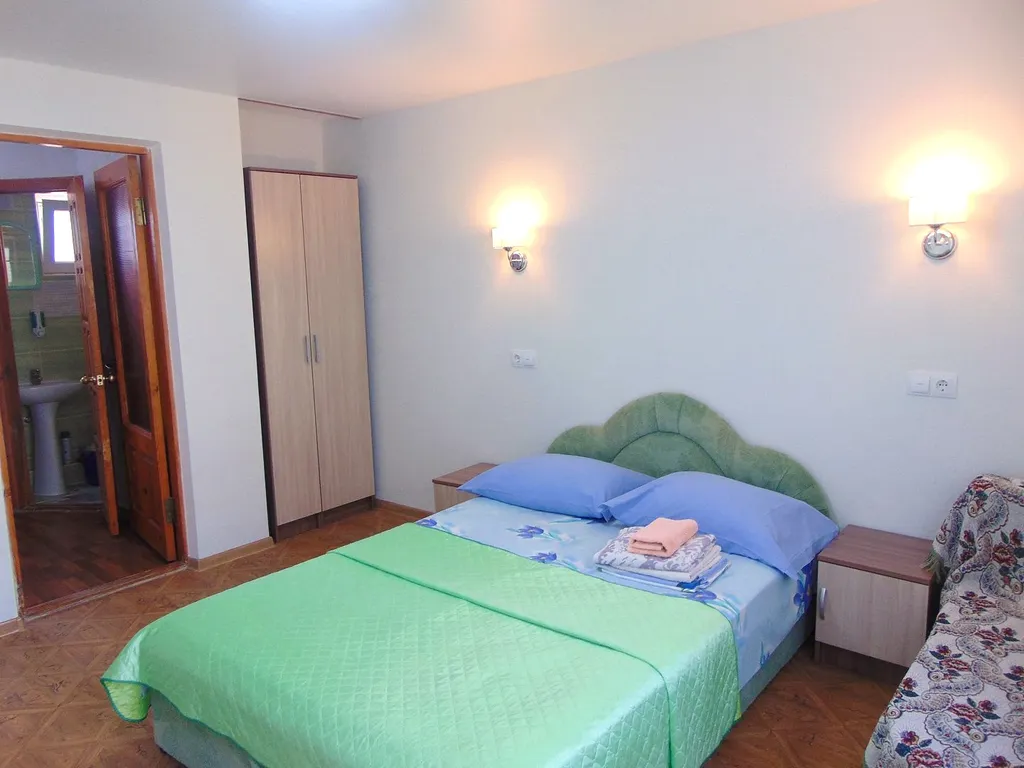 Апартамент Мята – уютное жилье в виноградном украшении на 2 этаже