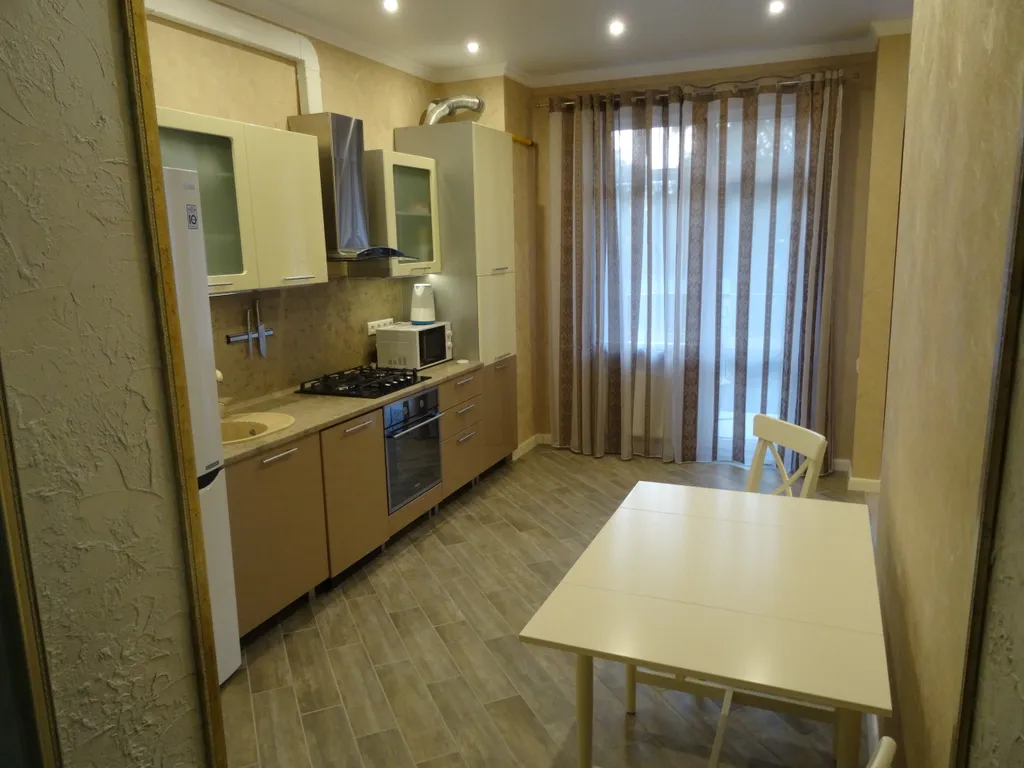 Уютная квартира в центре Кабардинки