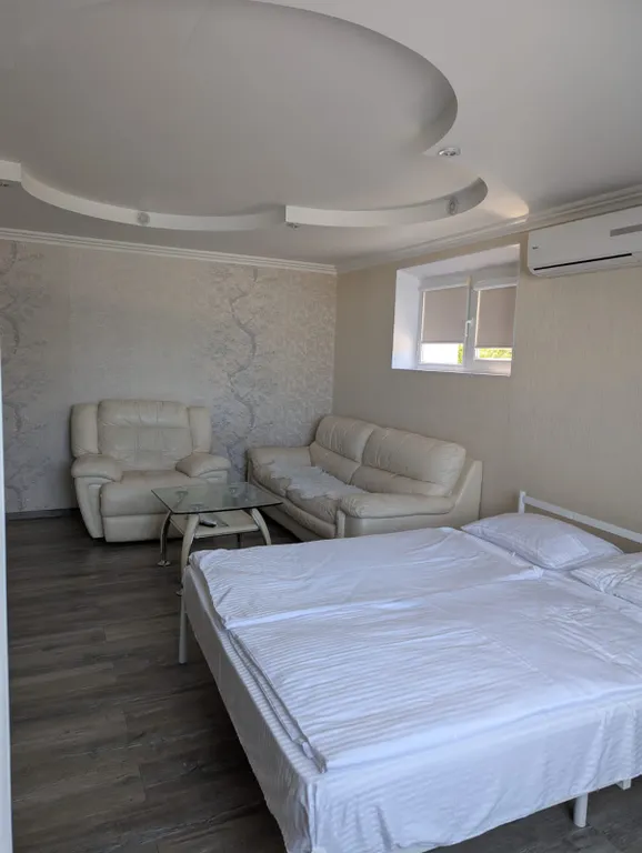 Квартира с двумя спальнями возле самого большого ТЦ города