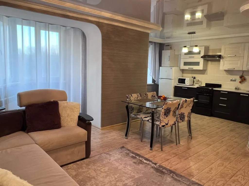 3-х комнатный апартамент galaapart у парка Победы