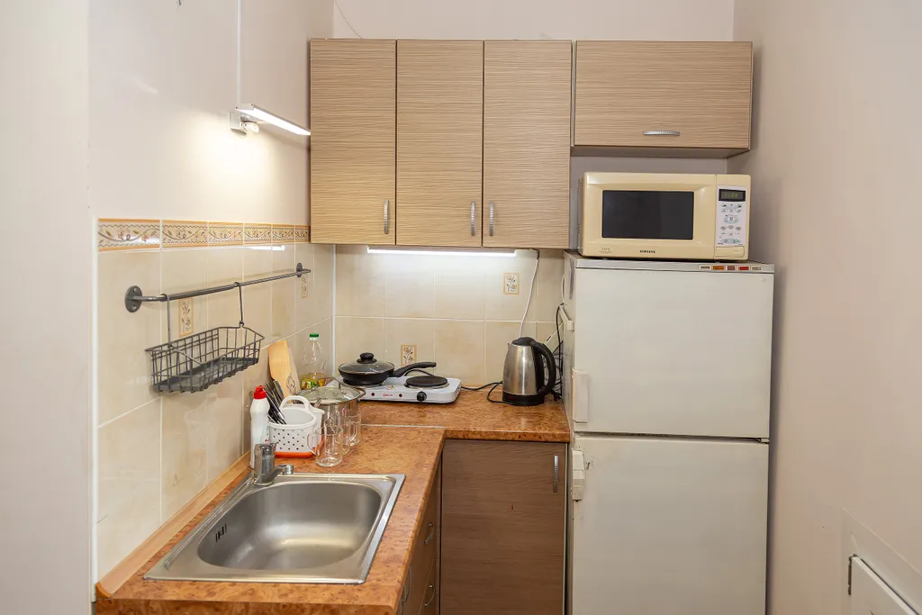 Уютная небольшая студия за площадью Ленина