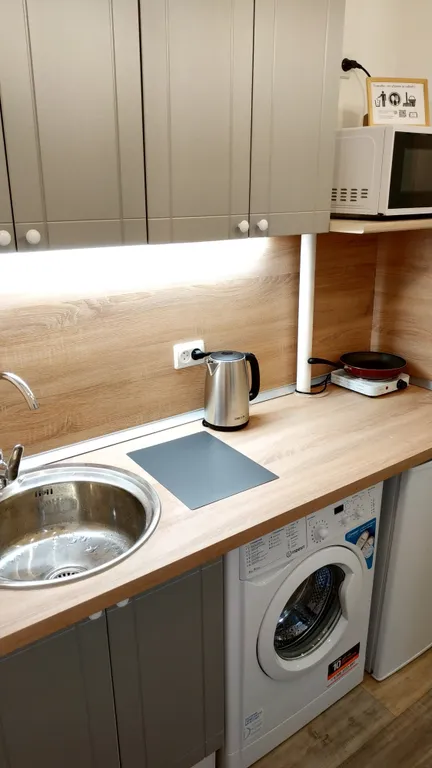 Квартира-студия для семейной пары в непосредственной близости к метро