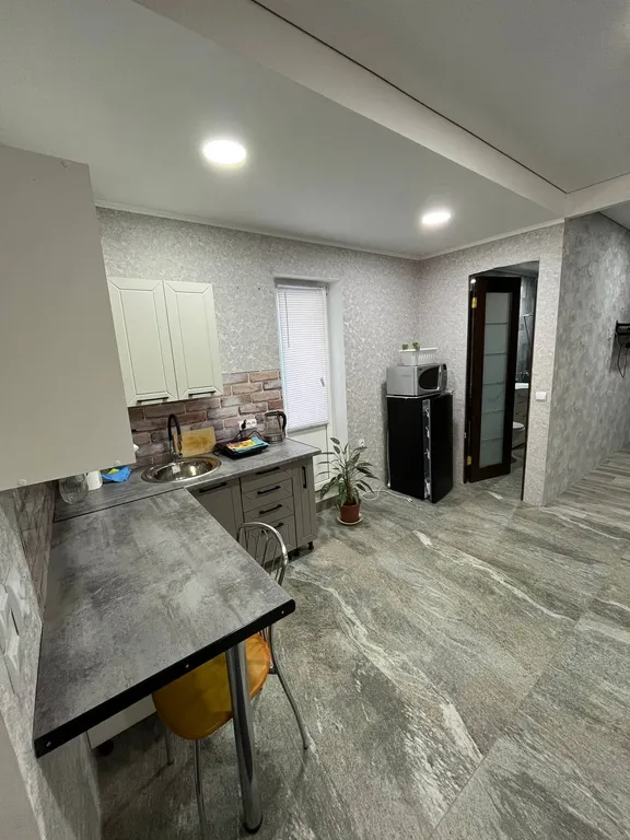 Квартира в центре города, частный сектор