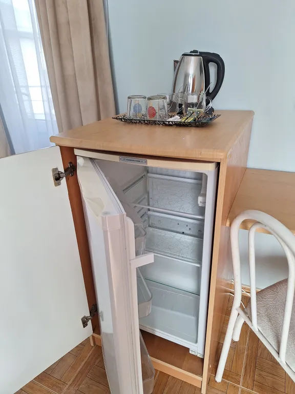 Квартира Квартира СТАНДАРТНЫЙ ТРЕХМЕСТНЫЙ 
НОМЕР С ДВУМЕСТНОЙ КРОВАТЬЮ,  КРЕСЛОМ — Геленджик