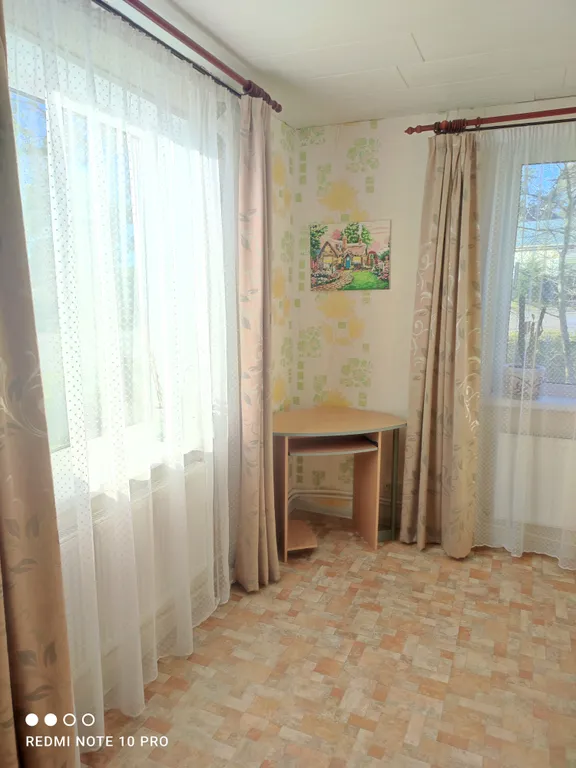 Полдома с банькой с отдельным входом