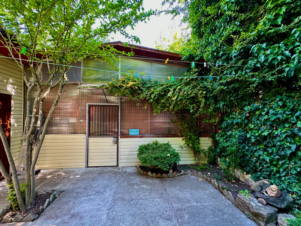 Большой семейный коттедж в Бетте