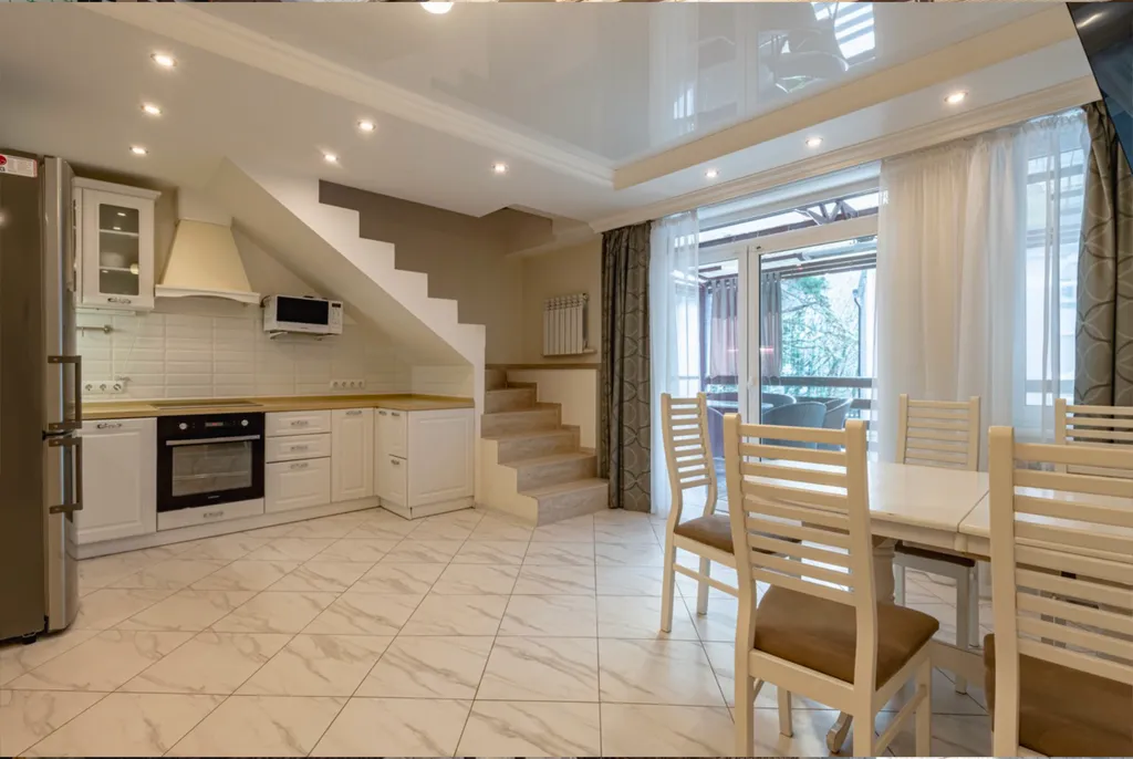 Двухэтажная квартира «отдых у ручья» со своей террасой и мангалом