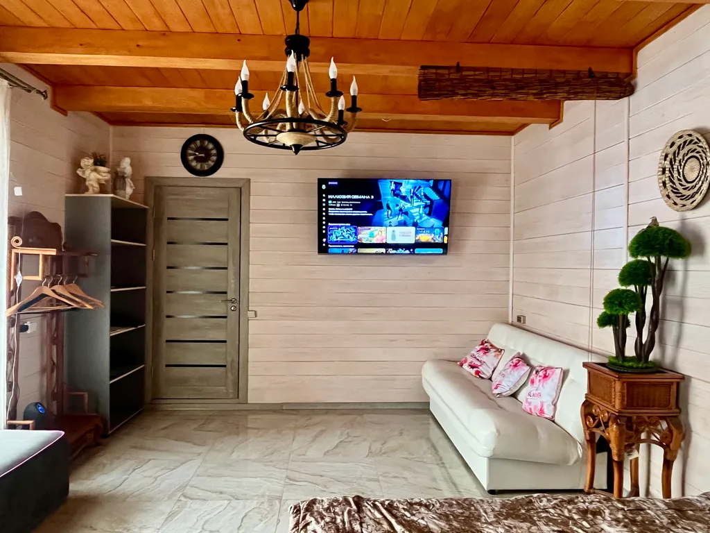 Часть дома с отдельным входом, с сауной