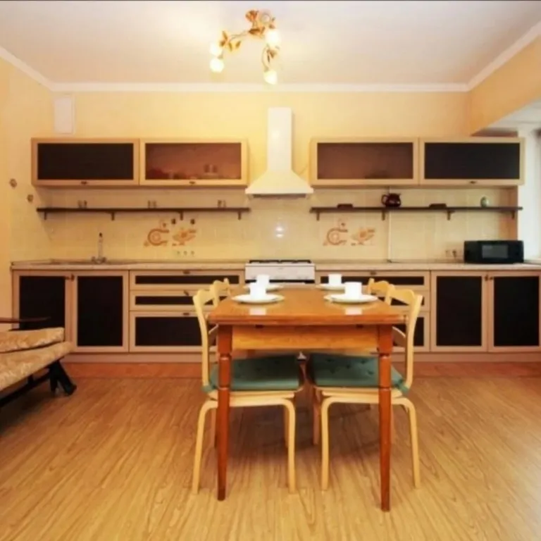 2-комнатная квартира в престижном районе Алматы "Золотой квадрат" — аренда посуточно в Алматы