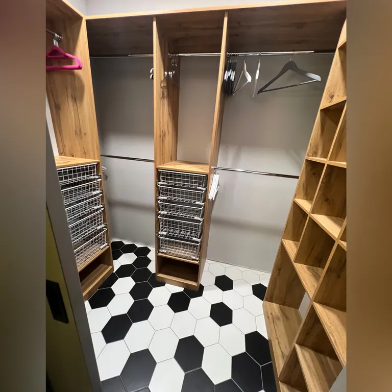 Двухкомнатная студия рядом с площадью Победы и Горным Воздухом