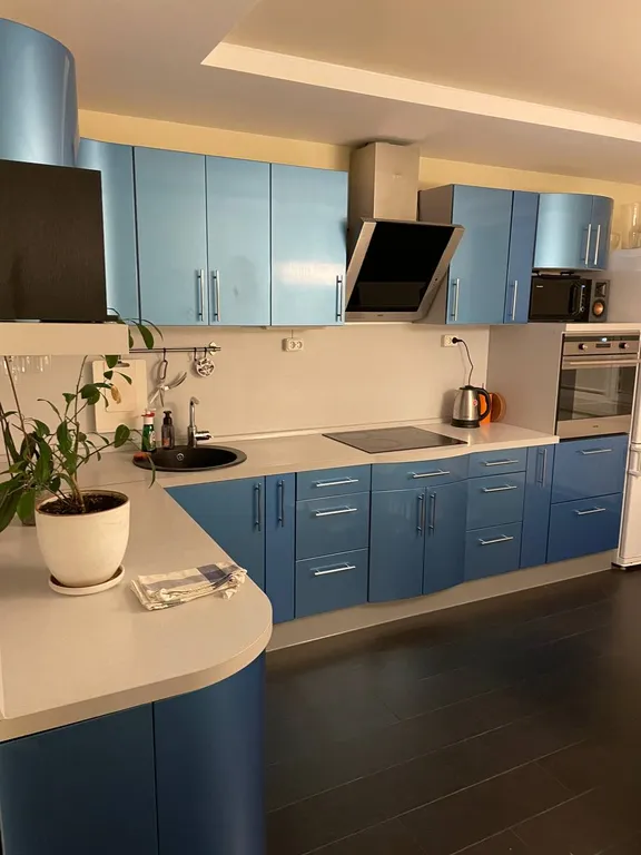 Просторная 2-комнатная квартира 5 мин от метро