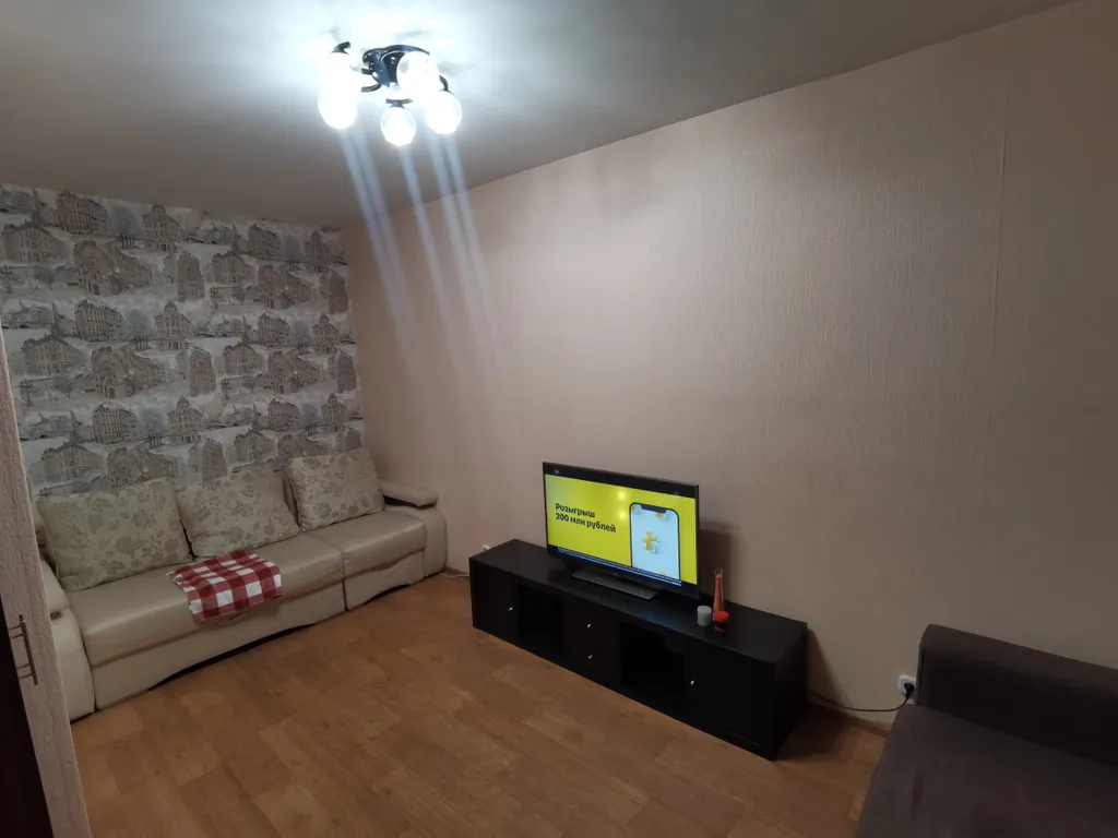 Уютная квартира в 350 метров от Планеты