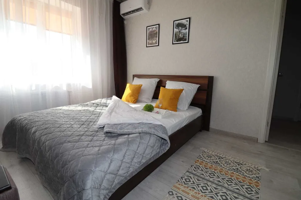 Уютная квартира на Савушкина (Уютный Дом)