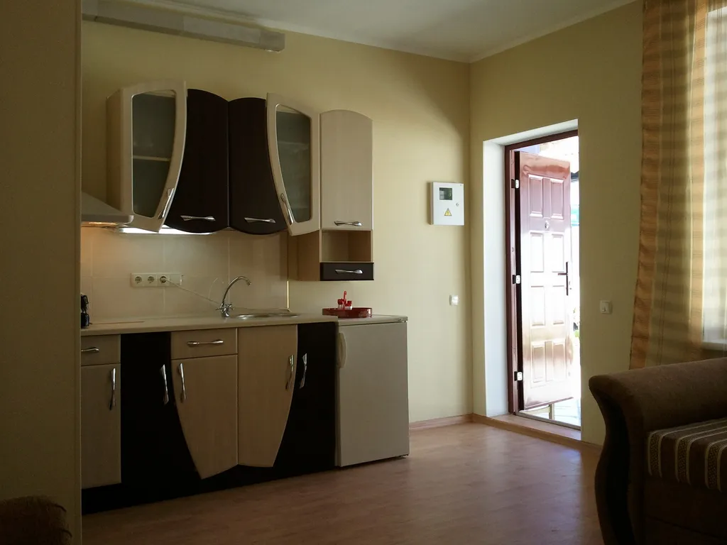 Уютный двор с закрытой территорией