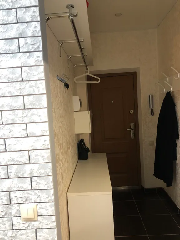 Дизайн-студия с барной стойкой