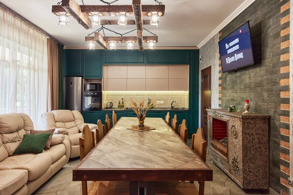 Дом на берегу озера