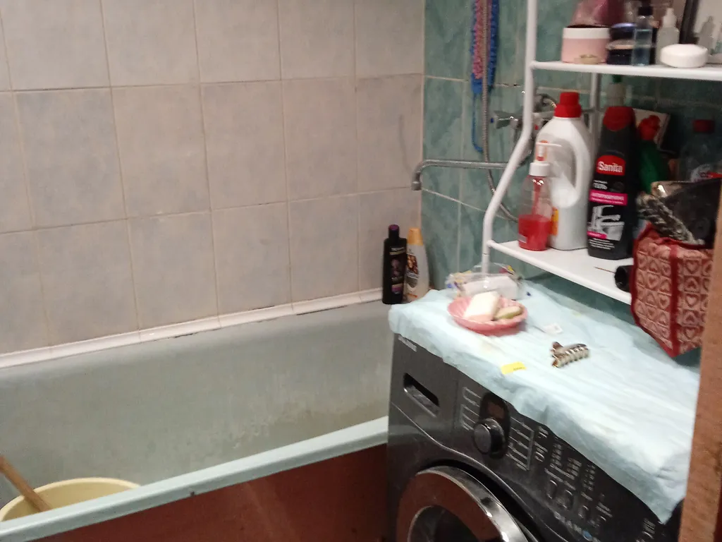 Уютная комната в трёхкомнатной квартире