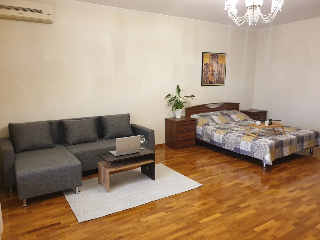 Просторная квартира в деловом центре с видом на Волгу