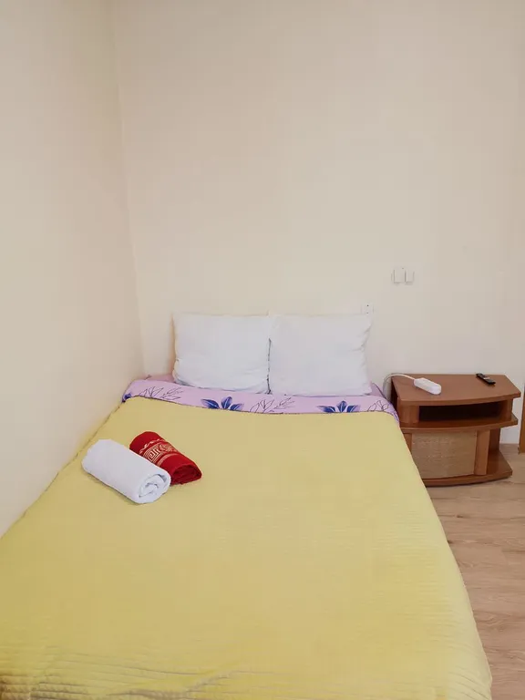 Комфортная однокомнатная квартира — аренда посуточно в Магадан