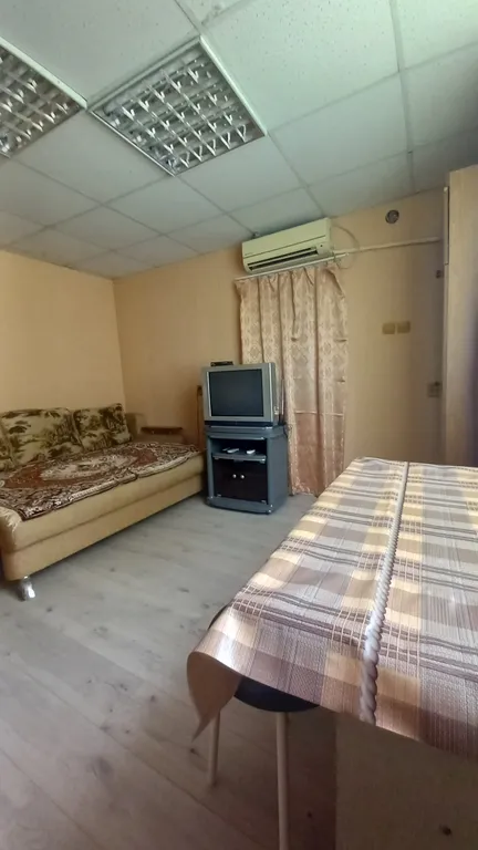 Уютный домик с местом для велосипеда