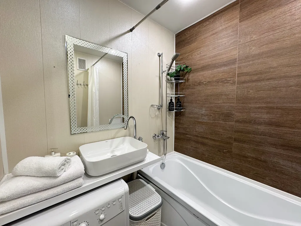 Стильная 2-комнатная квартира-студия в новом доме на берегу реки Вятка