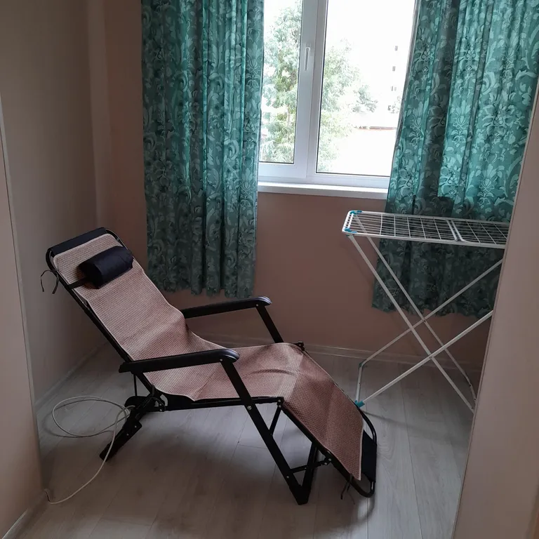 Уютная квартира с удобным выездом на ларс