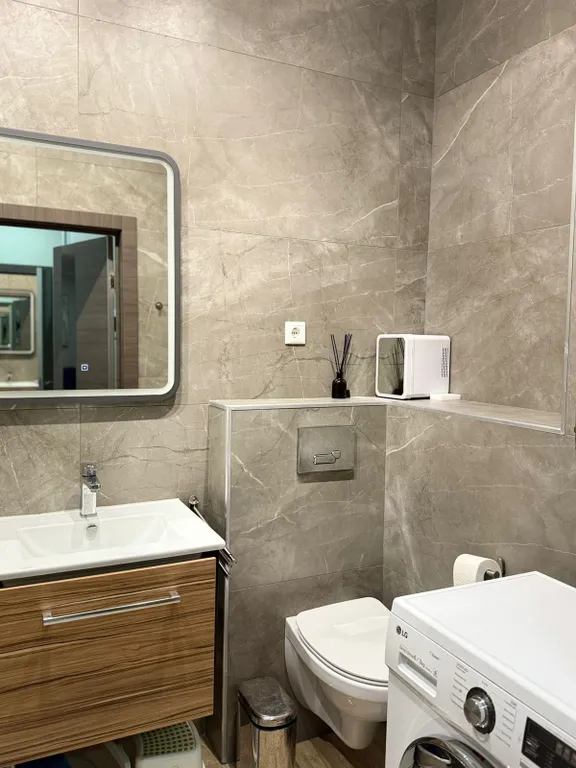 3хкомнатная квартира с тремя лоджиями и видами на горы